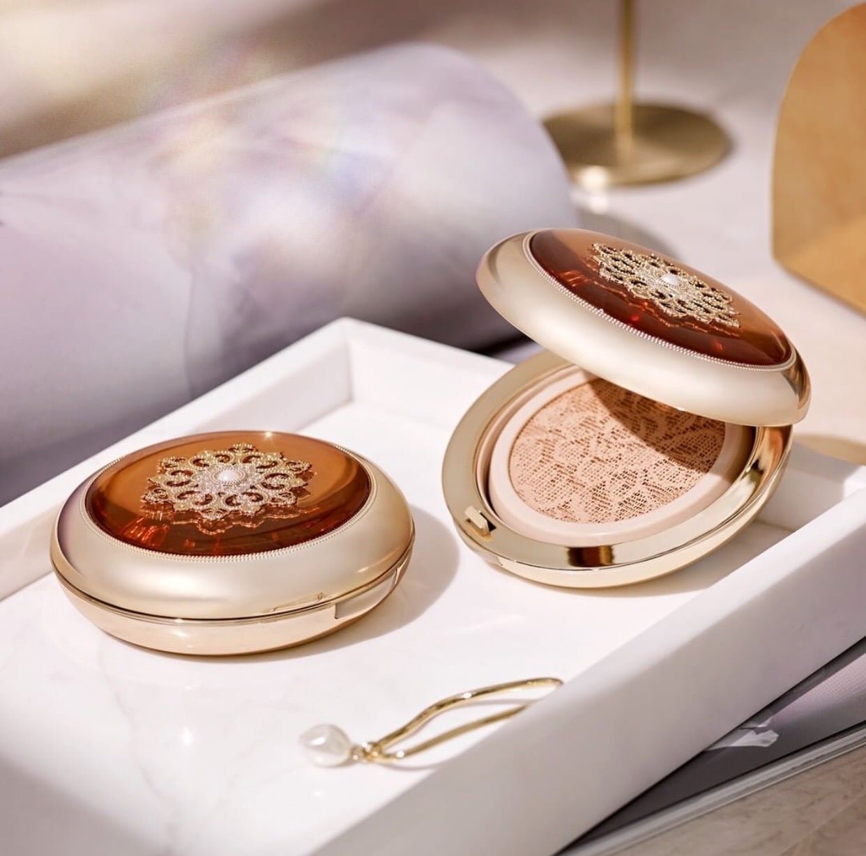 Phấn Nước Tái Sinh Whoo Cheongidan Radiant Essence Cushion Special Set - Image 4